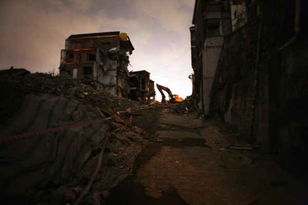 Take Left - 마르크스,카메라 메고 서울에 오다